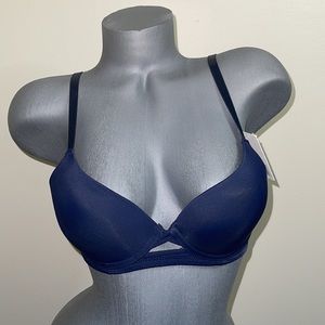 Push Up Light Padded Demi T- Shirt Bra. NWT